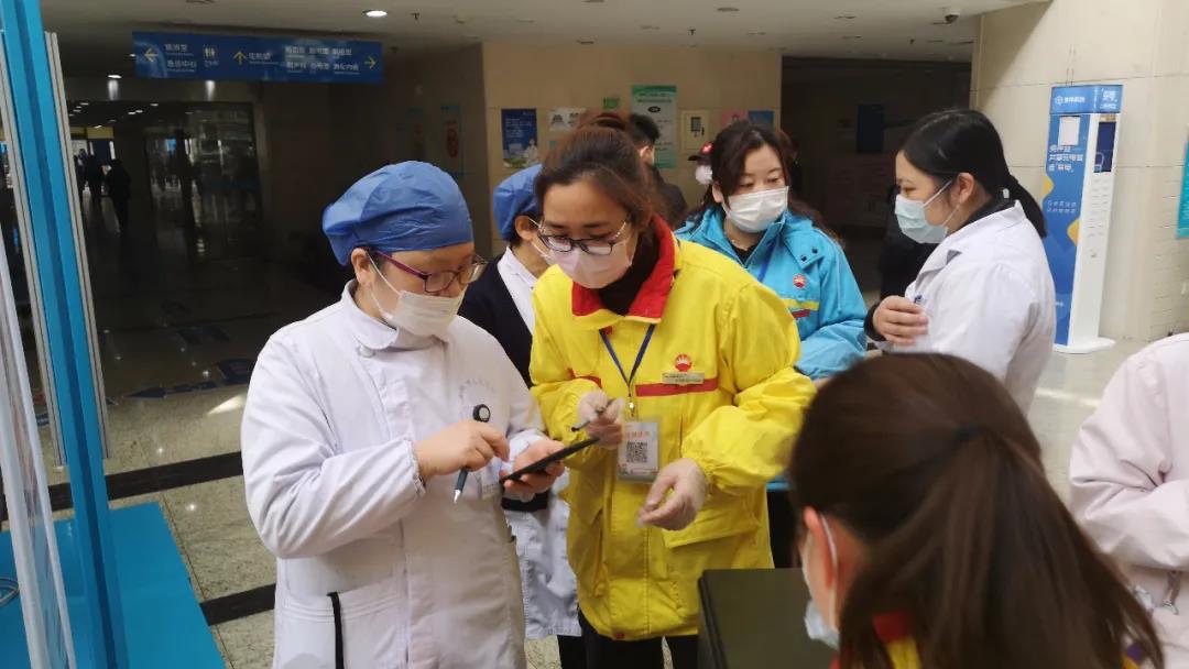 为白衣天使点赞白衣天使加油,中石油为白衣天使加油