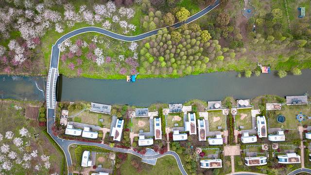 海洪宁静,海洪宁静海涛宁谧什么意思