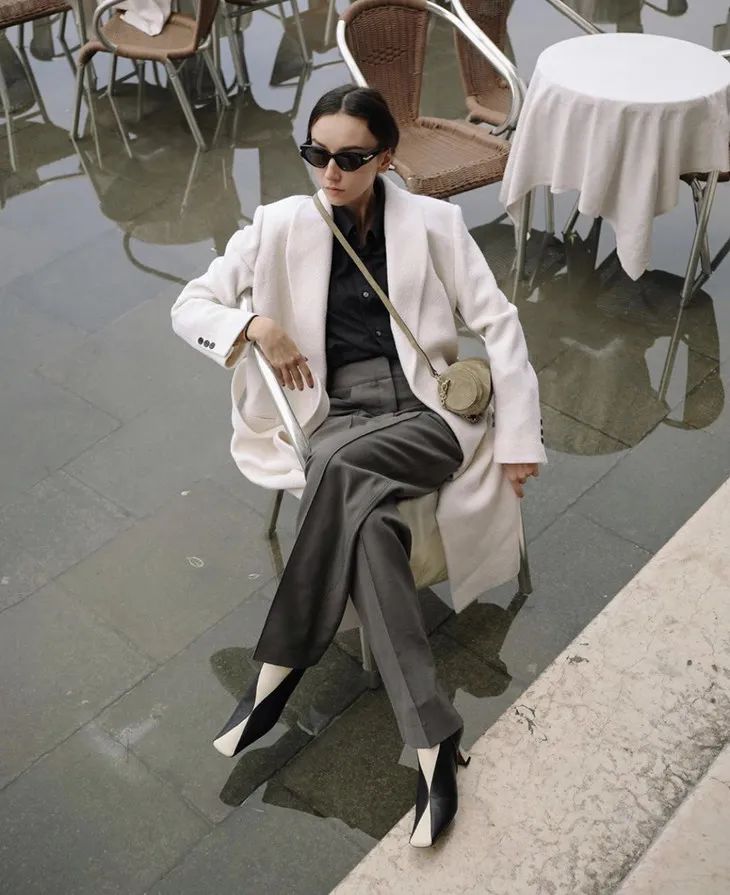 不能错过近年来大火的方头鞋,bv方头鞋推荐