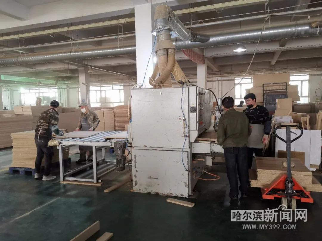 哈市家具行业约260家企业复工复产|出口企业开足马力忙订单