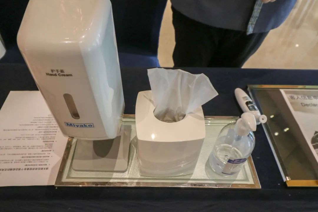 背后的心酸和努力你是看不到的,去香格里拉的忠告