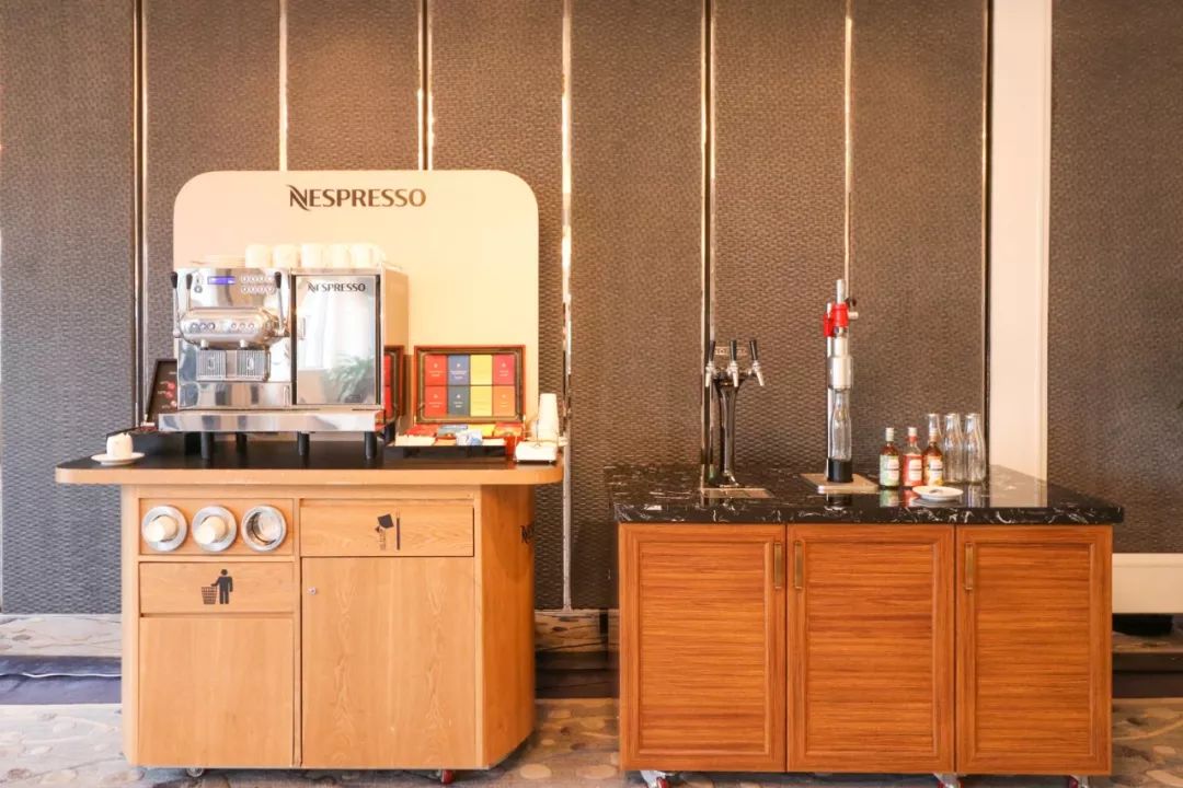 背后的心酸和努力你是看不到的,去香格里拉的忠告