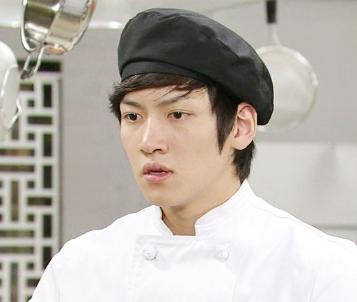 池昌旭出道10年,池昌旭从小到大的经历