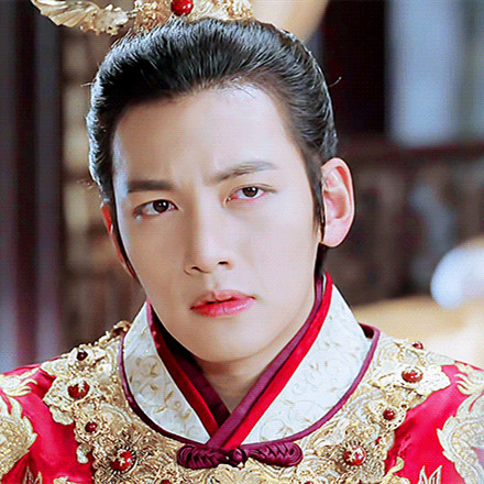 池昌旭出道10年,池昌旭从小到大的经历