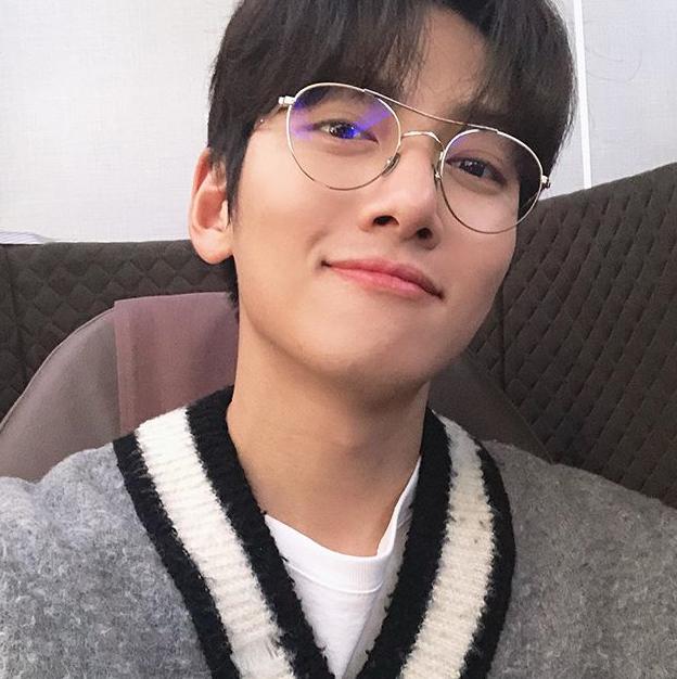 池昌旭出道10年,池昌旭从小到大的经历