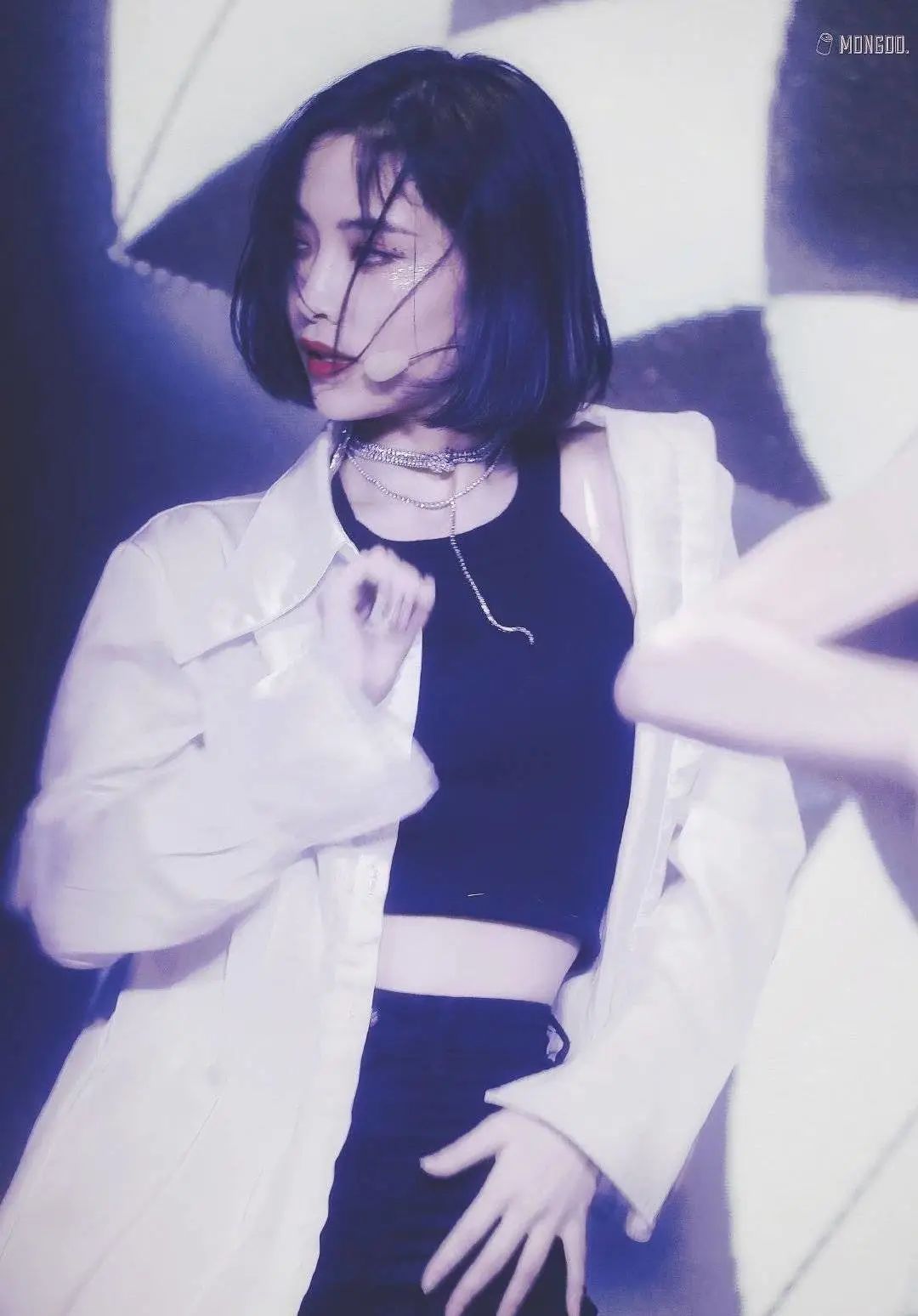 短发胖女孩穿衣搭配,短发穿衣搭配女冬季