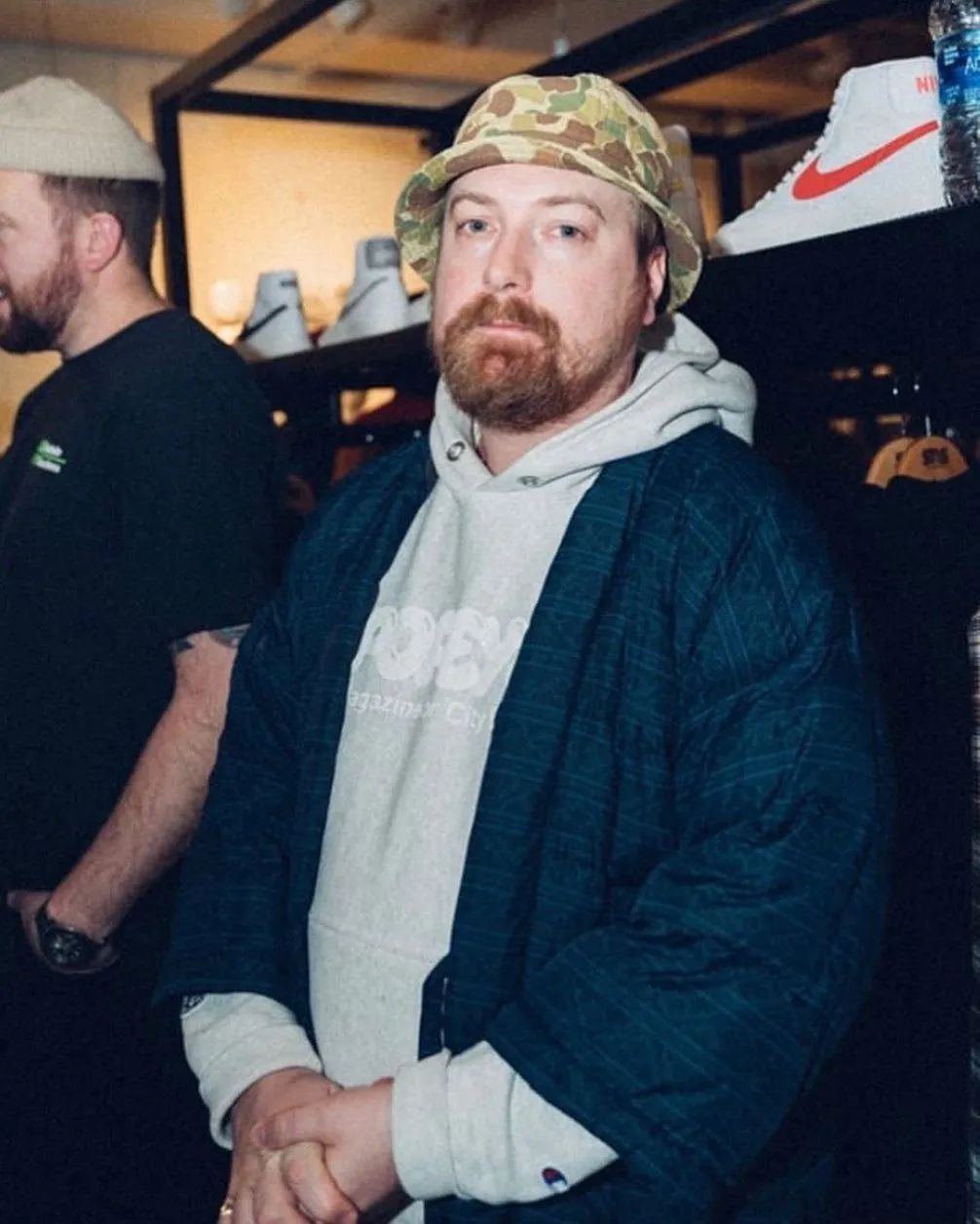 鎬庝箞涔颁究瀹滃張鏄鍝佺殑鐞冮瀷,瀛︾敓鍏氬浣曚拱渚垮疁鍙堝疄鎯犵殑鐞冮瀷