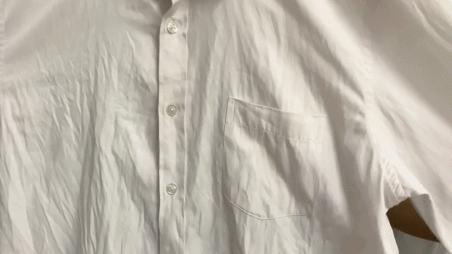 换季衣服皱巴怎么办？可以折叠的手持挂烫机1分钟熨平旧衣，一机两用，连除螨仪都省了