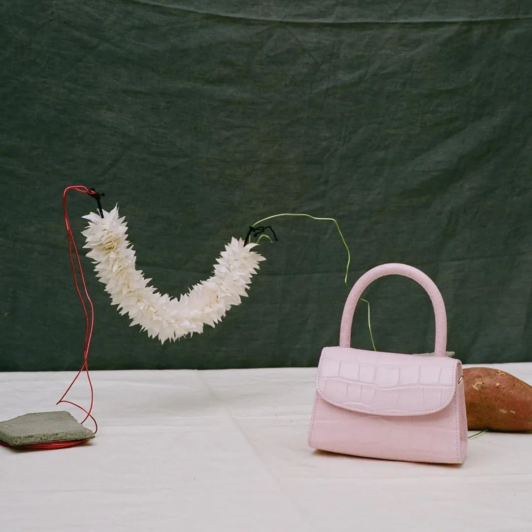 一年四季都可以背的包包性价比高,这9款包包每次背都被人说很好看