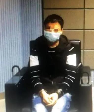 男子为50元车费杀害出租车司机,男子为50元杀老板娘