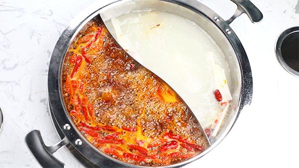 帝都惊现奇葩串串!神奇鸭肠会悬浮?!大牌口红用来吃...