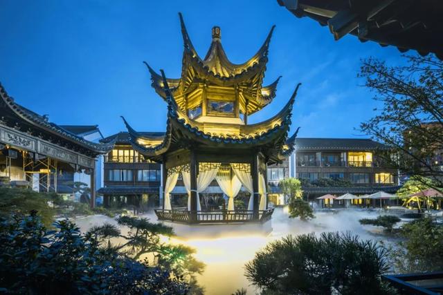 美豪酒店「渡劫」：送外卖、做汤池、转联办，看准本地生活