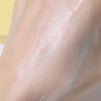 安耐晒防晒霜网红测评,安热沙网红防晒霜