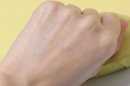 安耐晒防晒霜网红测评,安热沙网红防晒霜