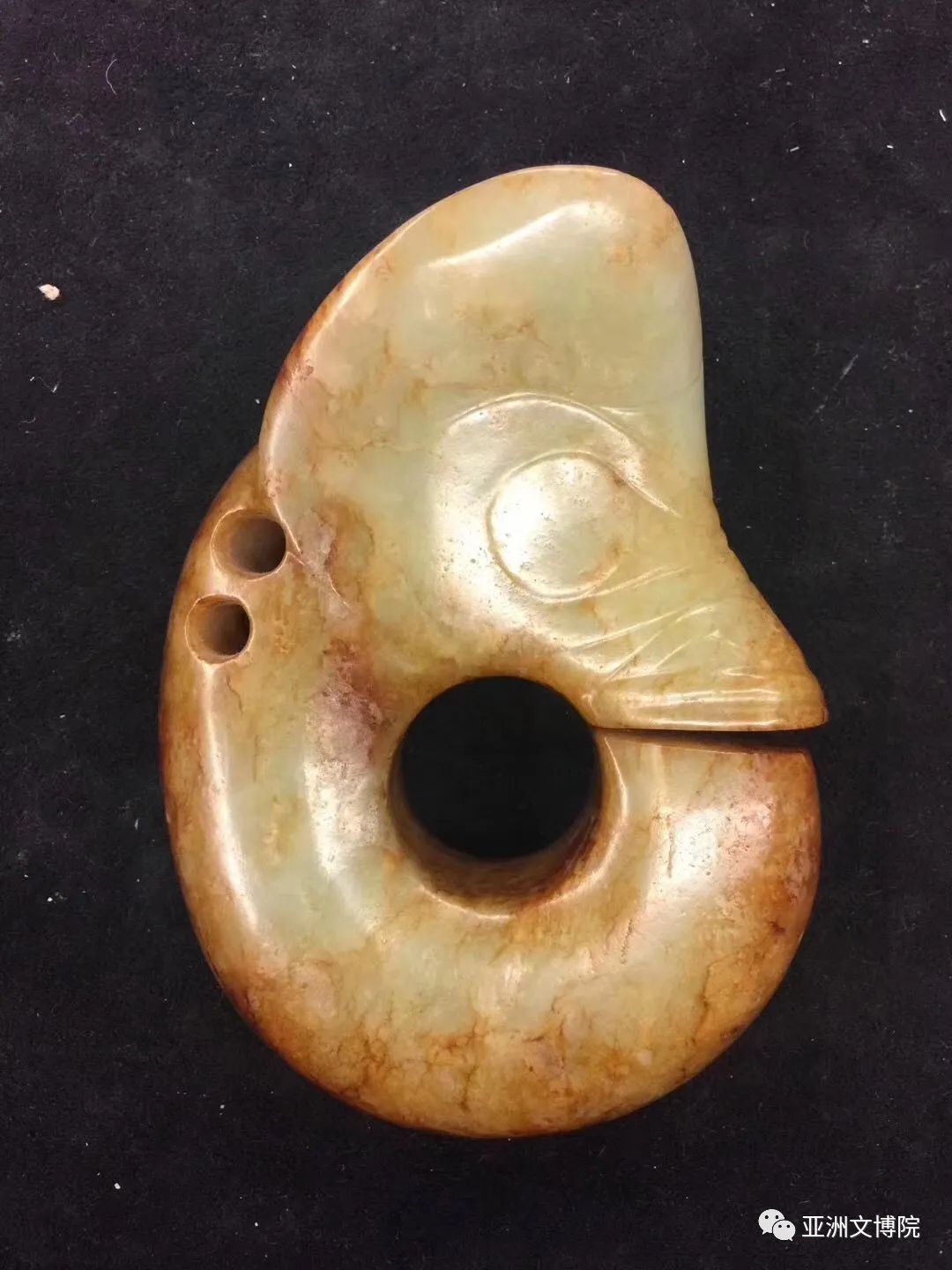 亚博：宅家，江湖、江湖！佳士得1536万的玉龙被鉴评为赝品？