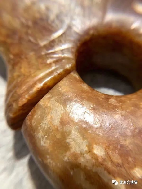 亚博：宅家，江湖、江湖！佳士得1536万的玉龙被鉴评为赝品？