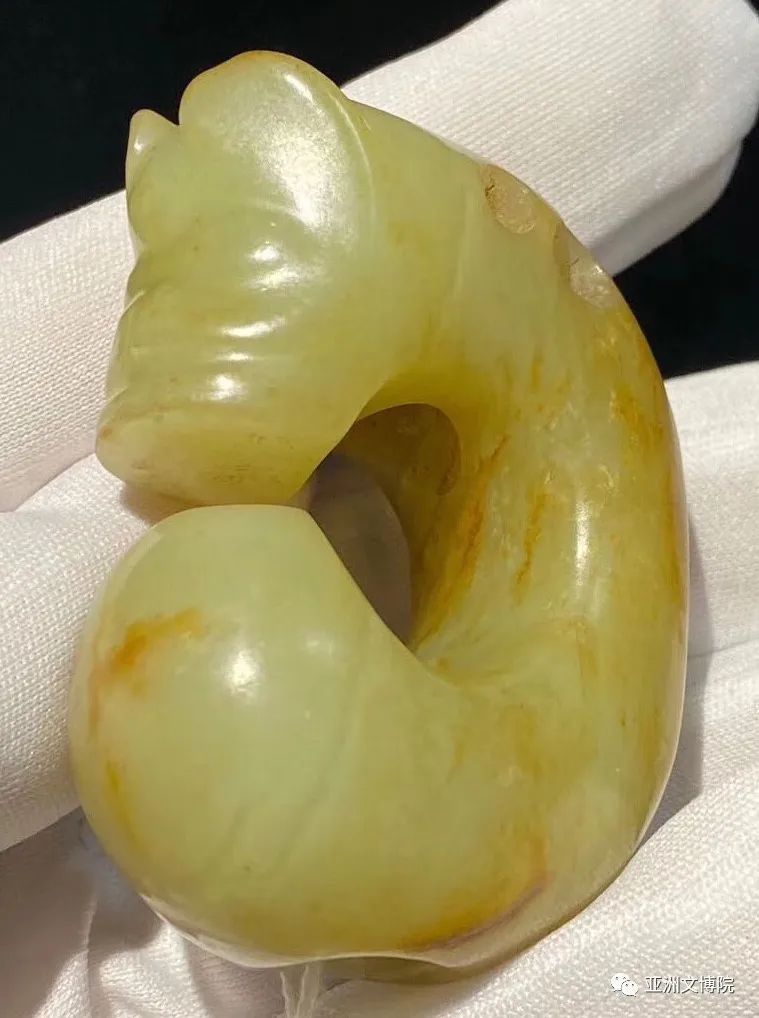 亚博：宅家，江湖、江湖！佳士得1536万的玉龙被鉴评为赝品？