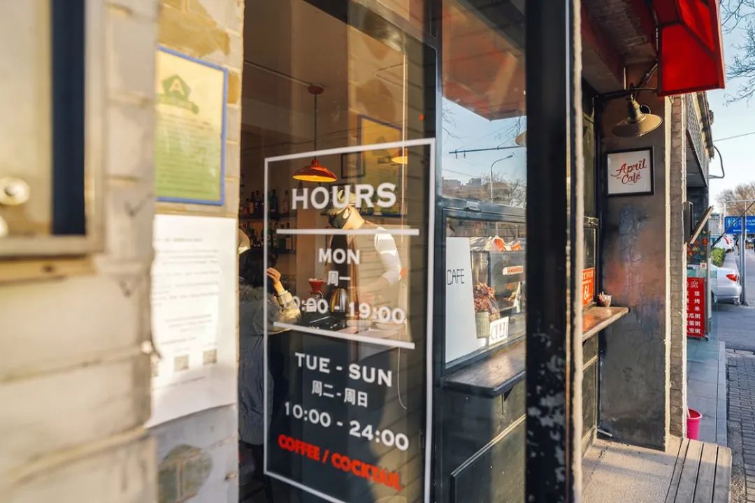 索尼fe20mmf1.8g超广角镜头,索尼fe35mmf1.4gm镜头测评