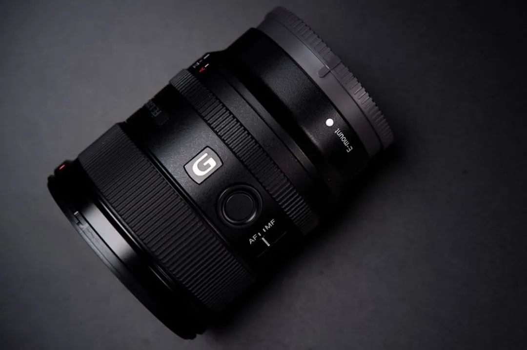 索尼fe20mmf1.8g超广角镜头,索尼fe35mmf1.4gm镜头测评