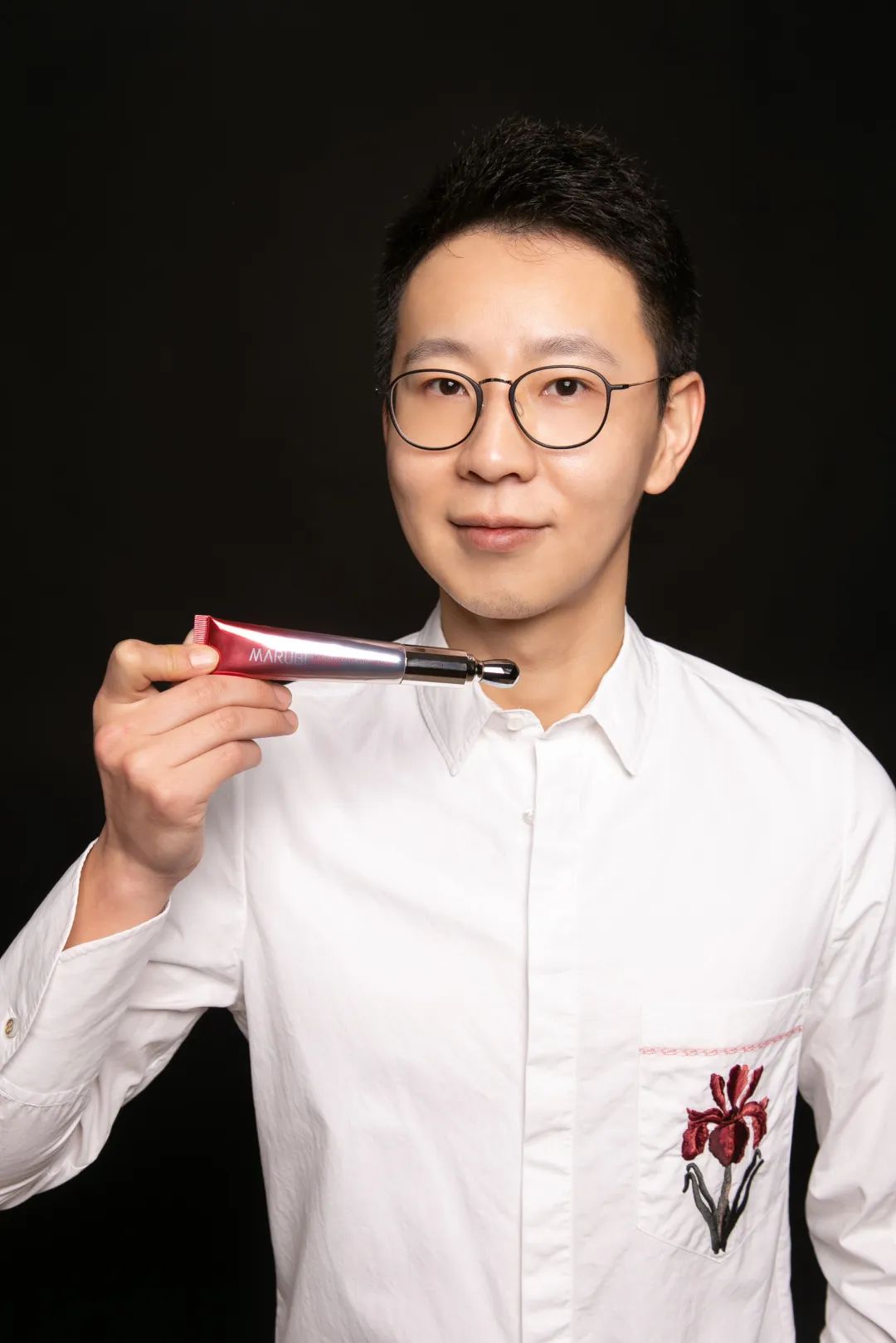 所有使眼睛变大的方法,让眼睛变大方法