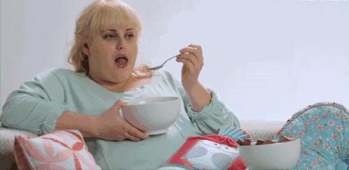 肚子上一抓一大把脂肪,肚子一抓一堆赘肉