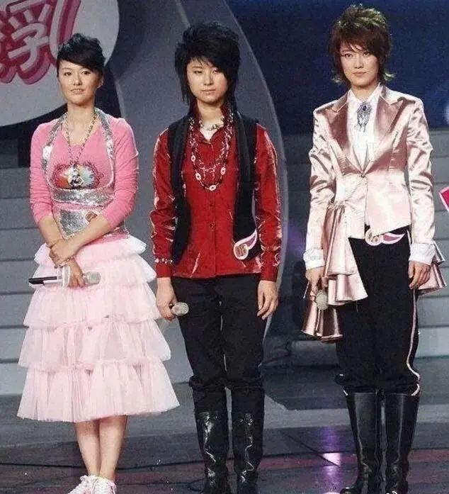 超女许飞尚雯婕王牌对王牌完整版,许飞超女拉票事件真改了吗