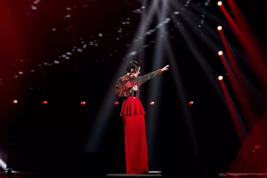 超女许飞尚雯婕王牌对王牌完整版,许飞超女拉票事件真改了吗