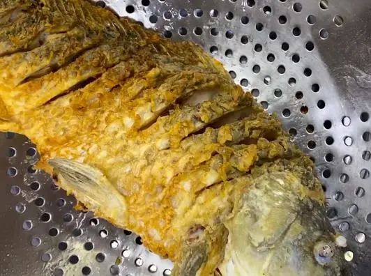 炖鱼去腥味的什么时候加啤酒,清炖鱼用不用加醋