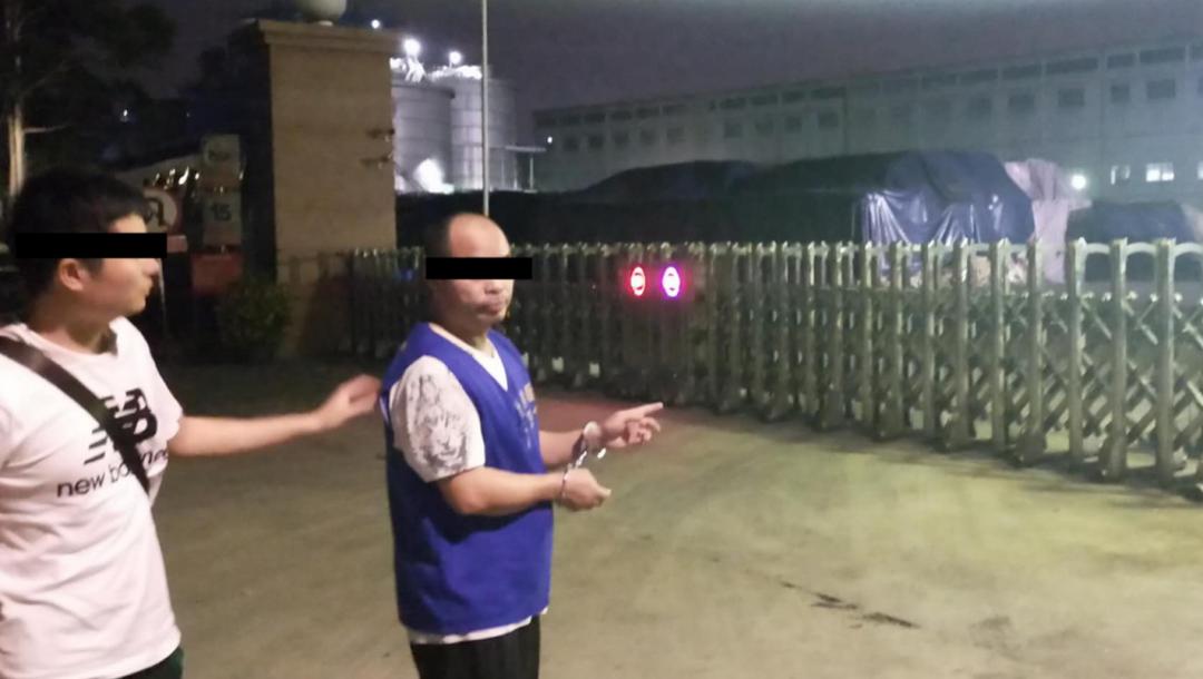 厂房被倾倒垃圾,厂房被2000吨垃圾霸占