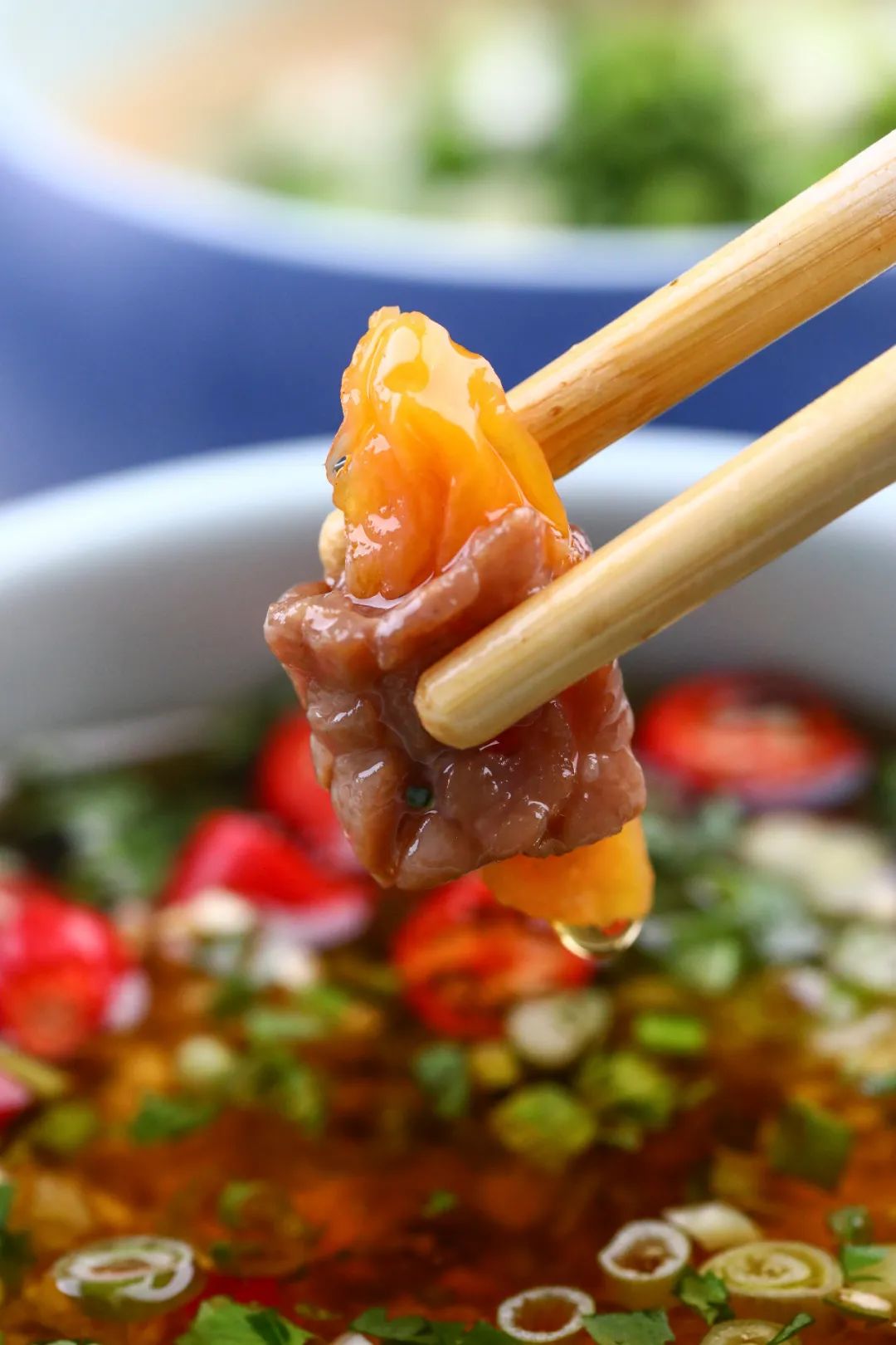 帝都惊现奇葩串串!神奇鸭肠会悬浮?!大牌口红用来吃...