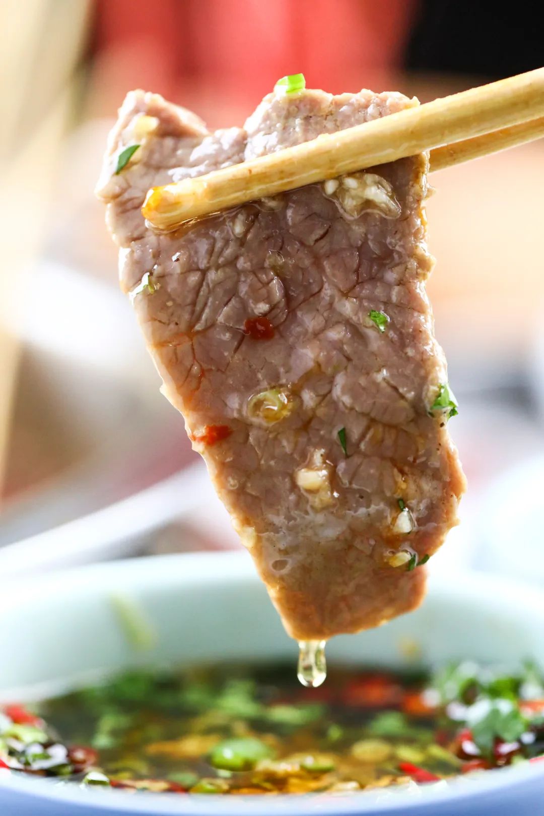 帝都惊现奇葩串串!神奇鸭肠会悬浮?!大牌口红用来吃...