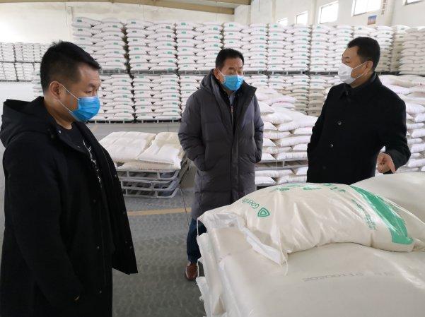 农商银行与小微民营企业共渡难关,农商行助力小微企业