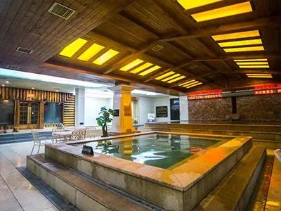 沈阳温泉洗浴团购推荐,沈阳市于洪区深蓝浴舍温泉洗浴