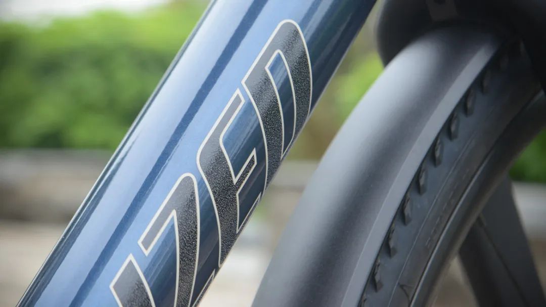 美骑测评风镜头盔,美骑评测复古通勤车