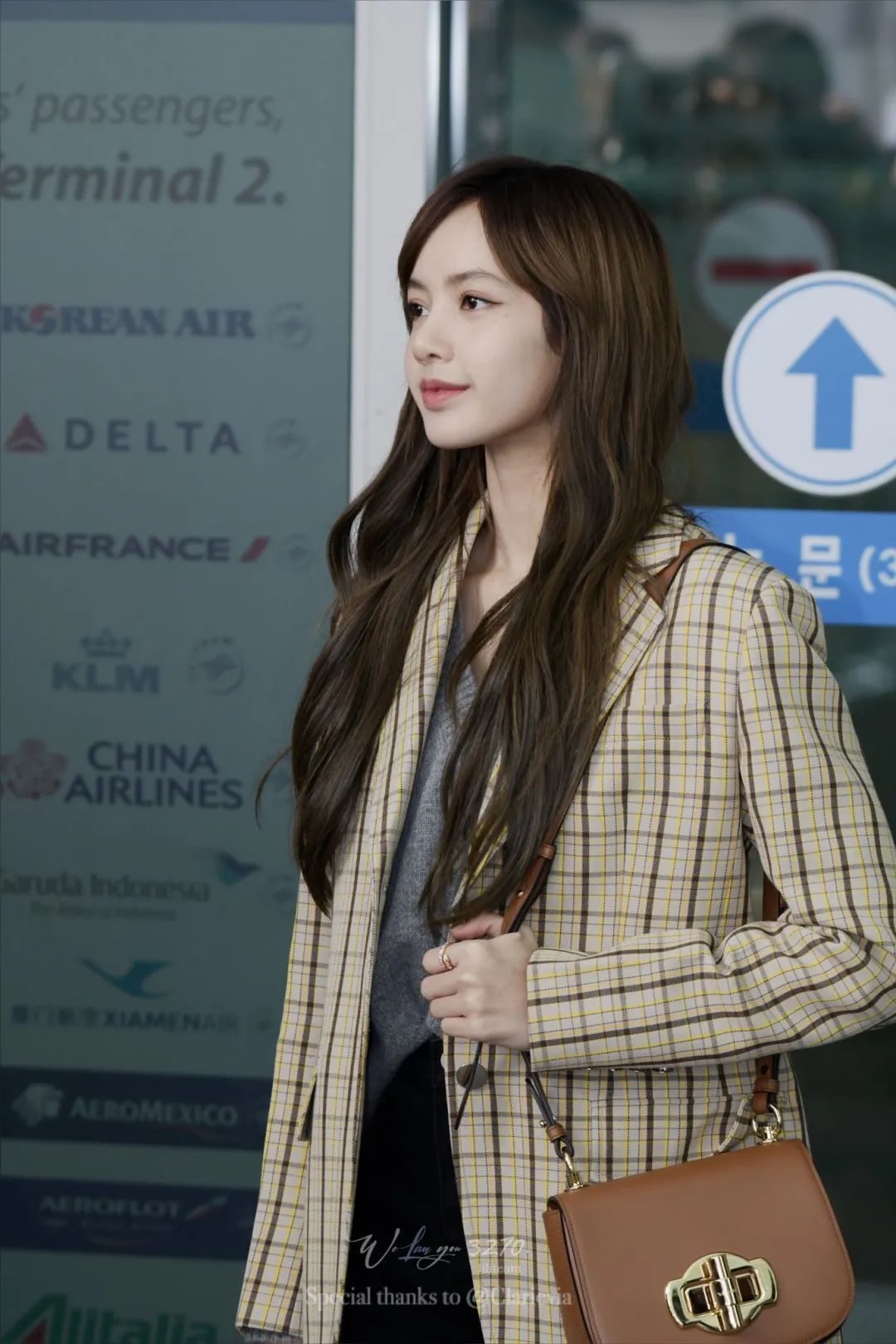 杨幂刘诗诗她们帅起来基本上没男人什么事了