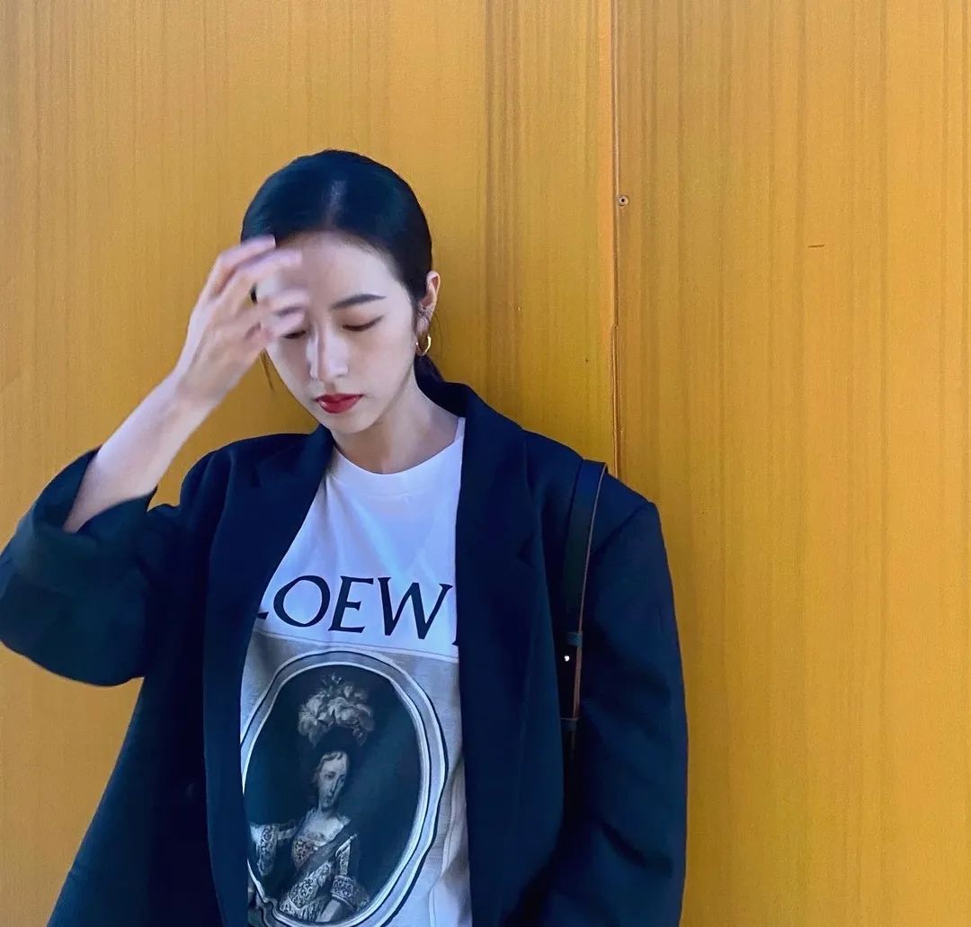 杨幂刘诗诗她们帅起来基本上没男人什么事了