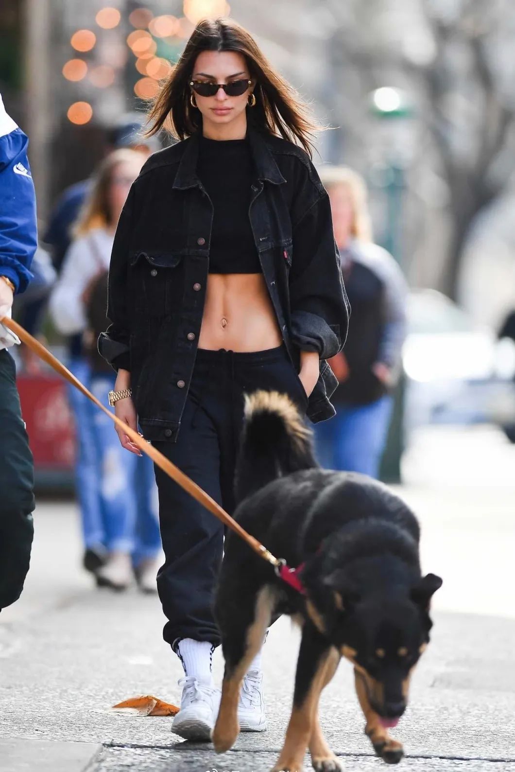 杨幂刘诗诗她们帅起来基本上没男人什么事了