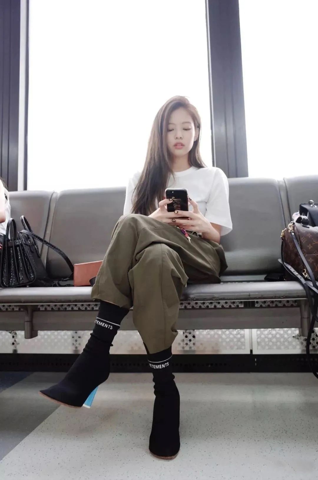 杨幂刘诗诗她们帅起来基本上没男人什么事了