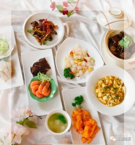 开抢啦百万消费券免费领,开业福利大额购物卡抢到手软