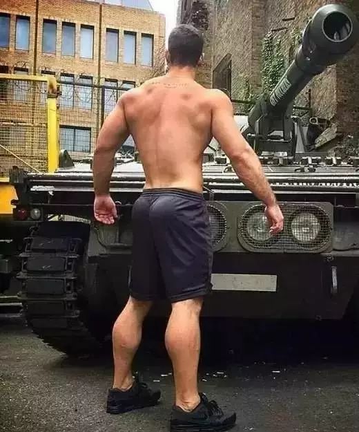 大不等于翘！8个动作，助你肥臀变翘臀