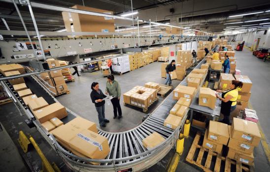 市值干翻44个王府井，美国最大折扣百货越萧条越火爆|隐形王者