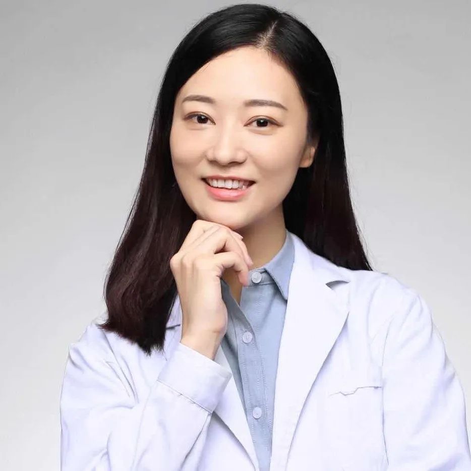 额头上反复长闭口怎么办,额头上都是小疙瘩闭口怎么消除