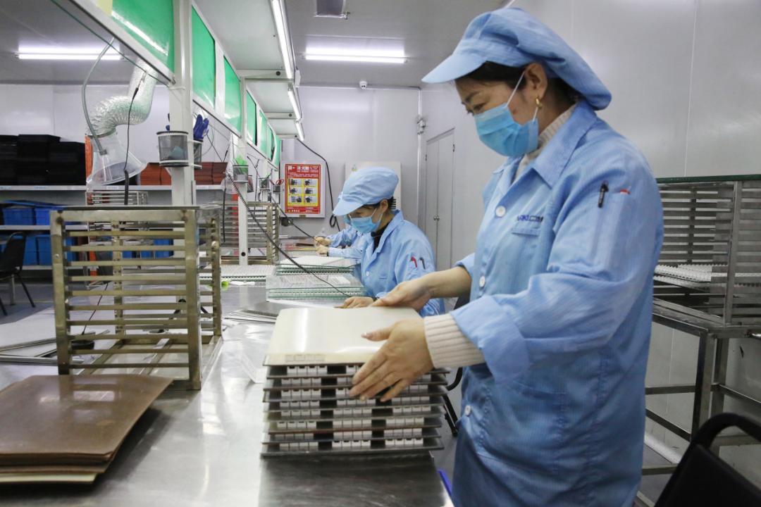 履职尽责在行动,在行动上履职尽责