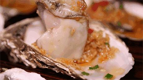 吃完生蚝后上吐下泻是什么原因,每次吃生蚝上吐下泻是什么原因