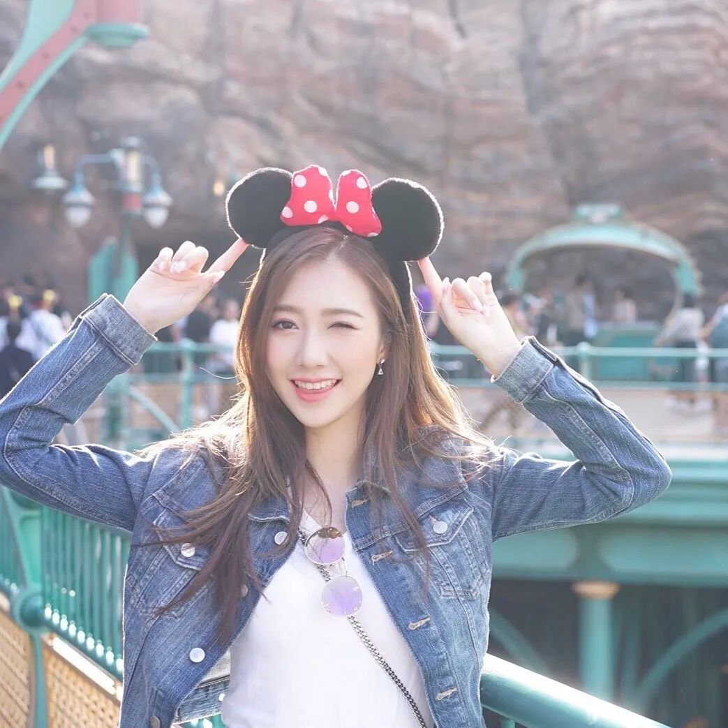 何依婷处女剧弹起,164唔够90斤!同届雷庄儿宜家做紧咩呢?