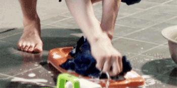 再也不怕衣服起皱了,发黄t恤清洗小窍门