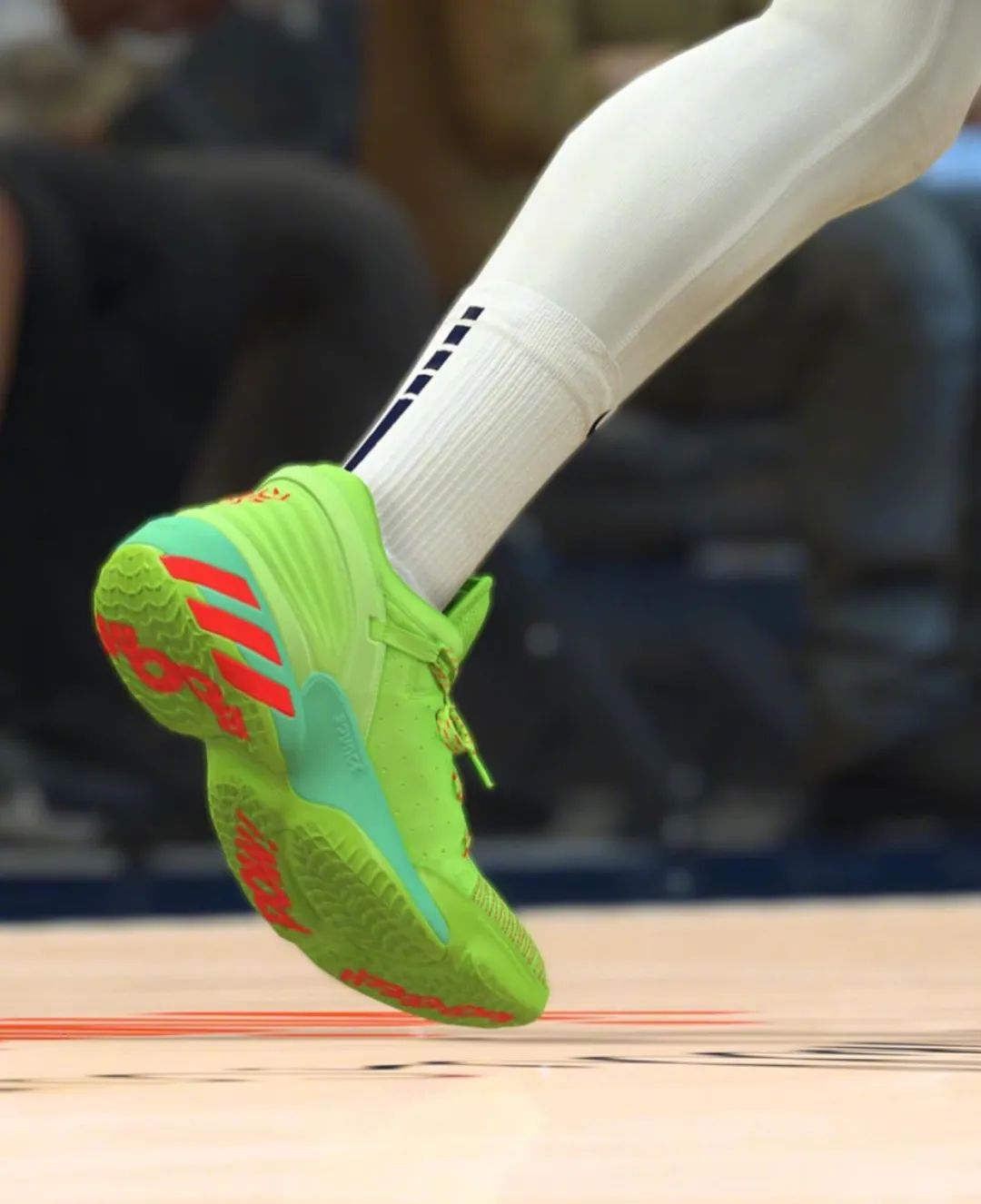 米切尔戈贝尔闹翻全集,米切尔今日战靴