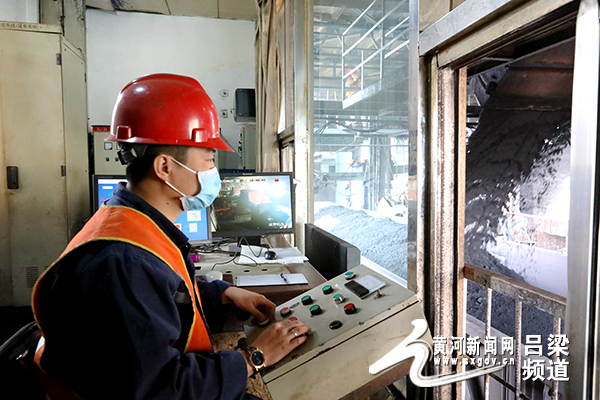 精煤外运就俩字“靠谱”——记山焦汾西柳湾煤矿运销科装车队