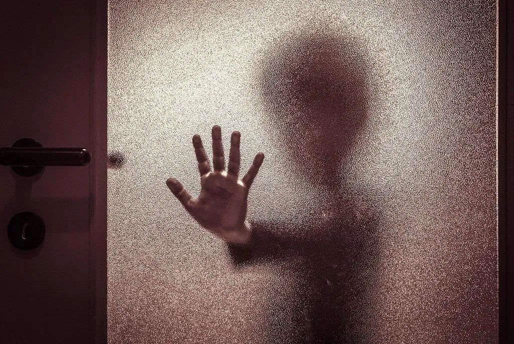 那些最隐秘又最彻骨的女童之伤,你还在漠视吗