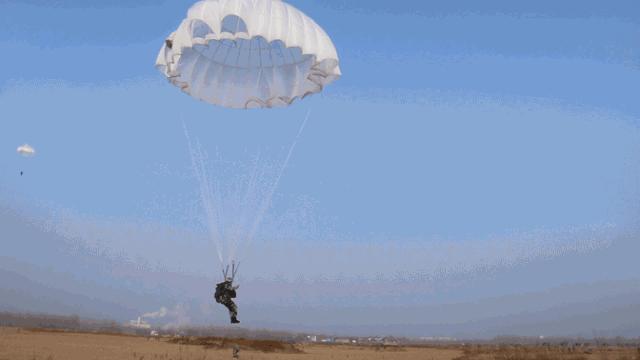 从天而降的教程,如何做从天而降的效果